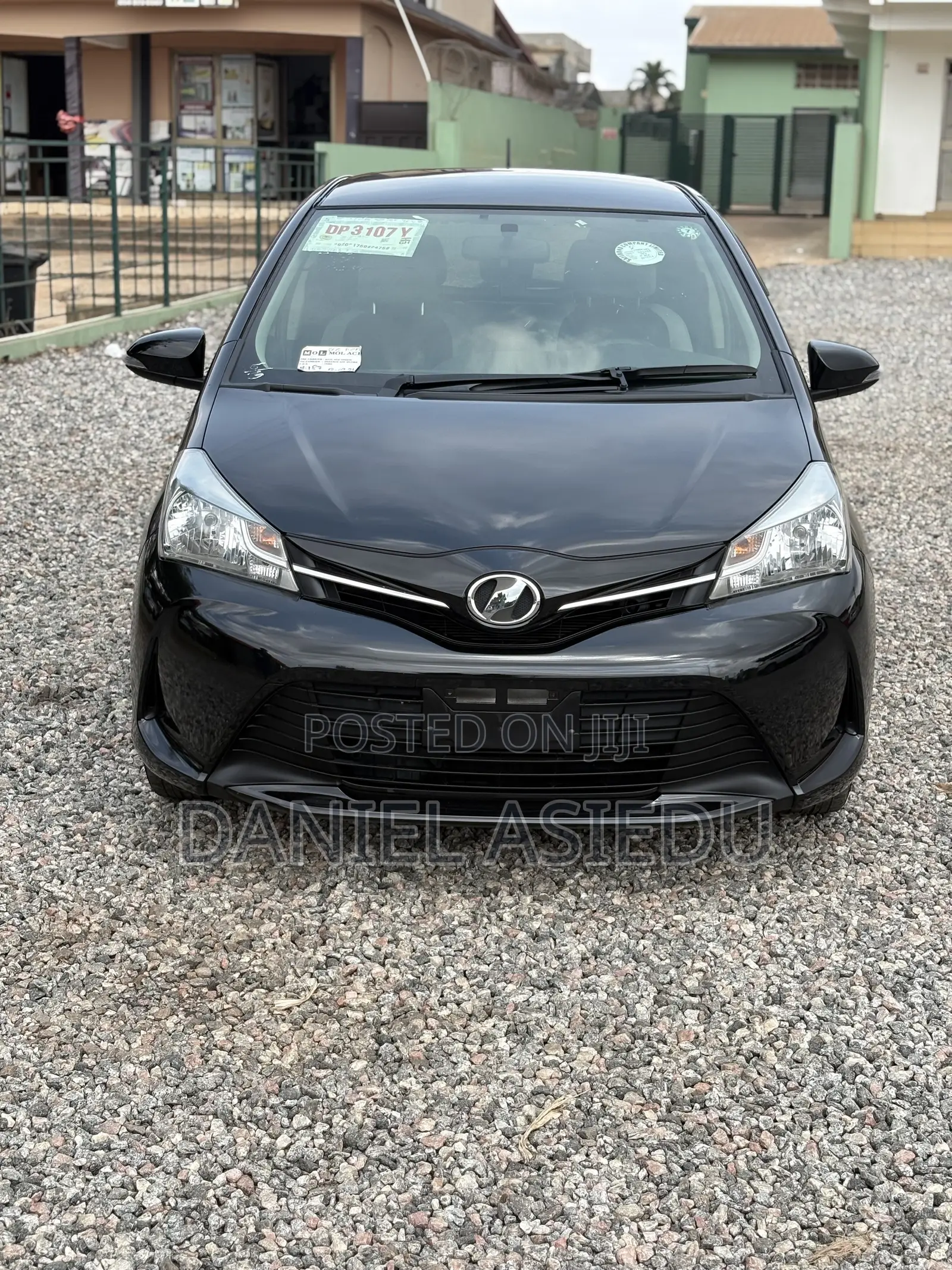 Toyota Vitz 1.3 AWD 3dr 2015 Matt Black