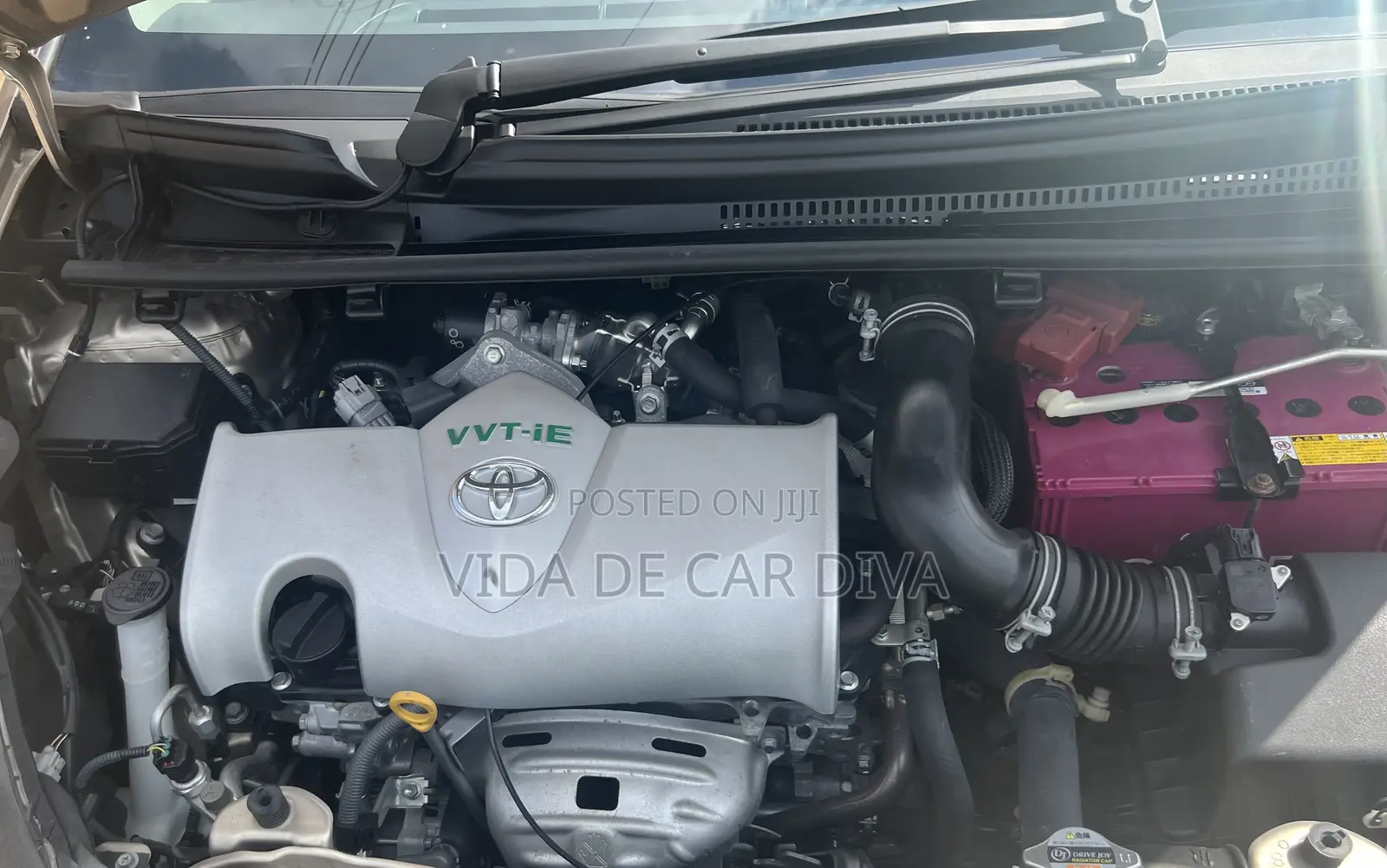 Toyota Vitz 1.3 FWD 5dr 2015 Black