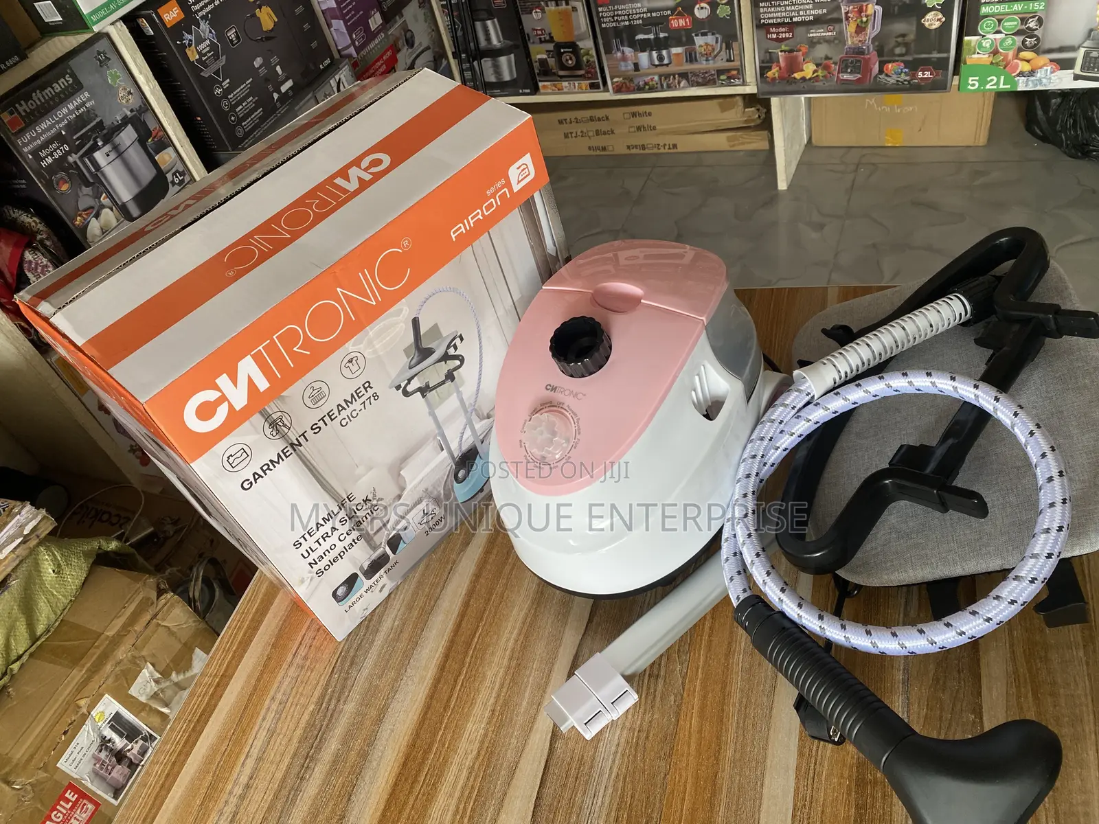 Garment Steam Press Smooth Curtains and Bedsheets Without Stress