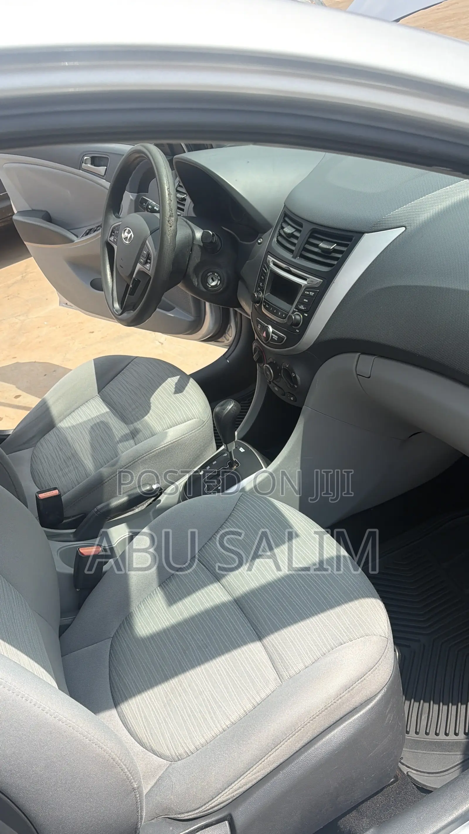 Hyundai Accent GLS 4dr Sedan (1.6L 4cyl 6M) 2015 Silver