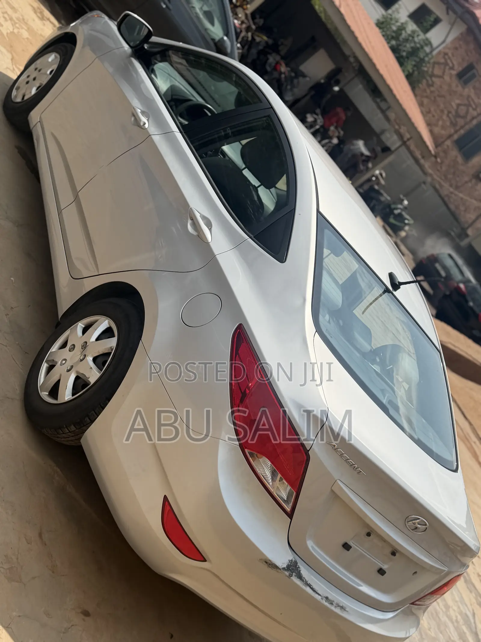 Hyundai Accent GLS 4dr Sedan (1.6L 4cyl 6M) 2015 Silver