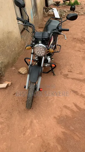 Yamaha Crux 2021