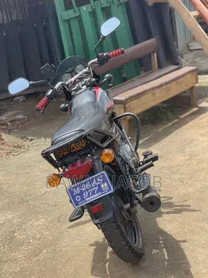 Bajaj Boxer 150 UG 2026 Black