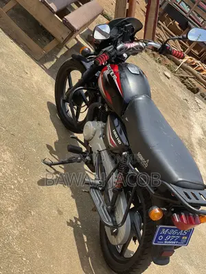 Bajaj Boxer 150 UG 2026 Black