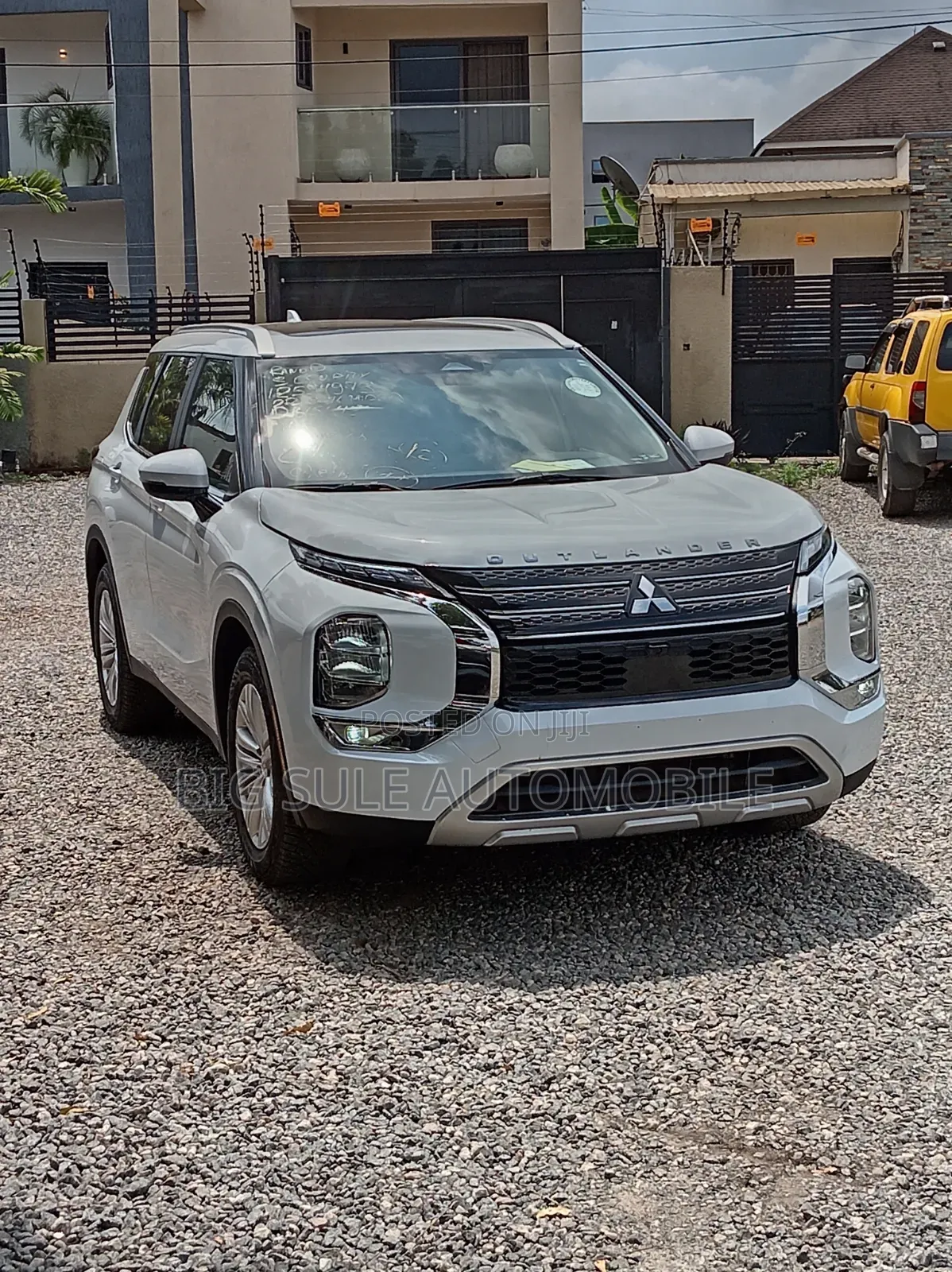 Mitsubishi Outlander 2.4 PHEV AWD 2022 White