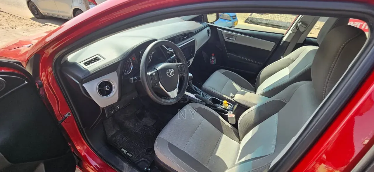 Toyota Corolla LE 4dr Sedan (1.8L 4cyl CVT) 2017 Red
