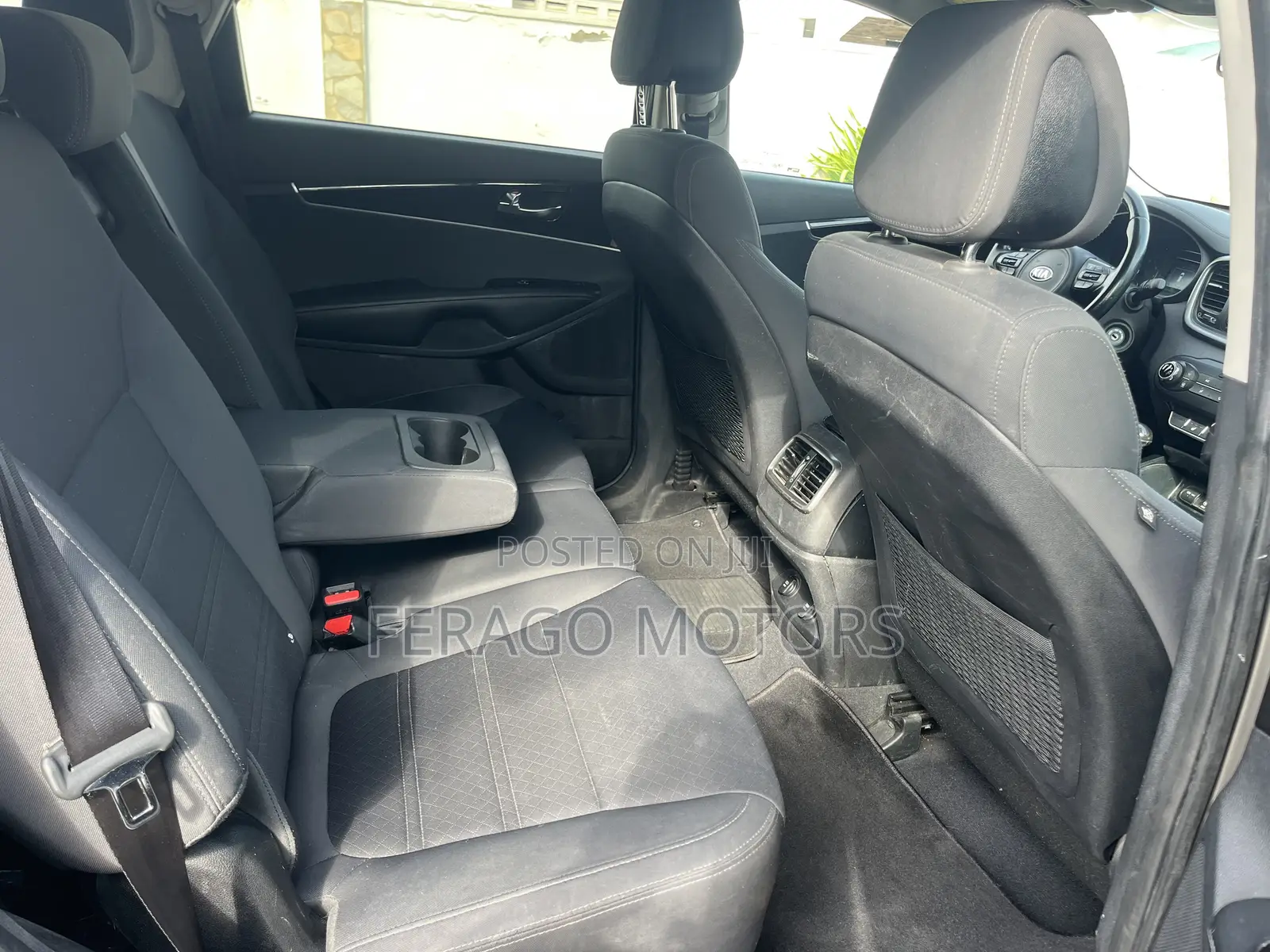 Kia Sorento 4dr SUV 2016 Gray