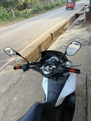 Honda 2023 White