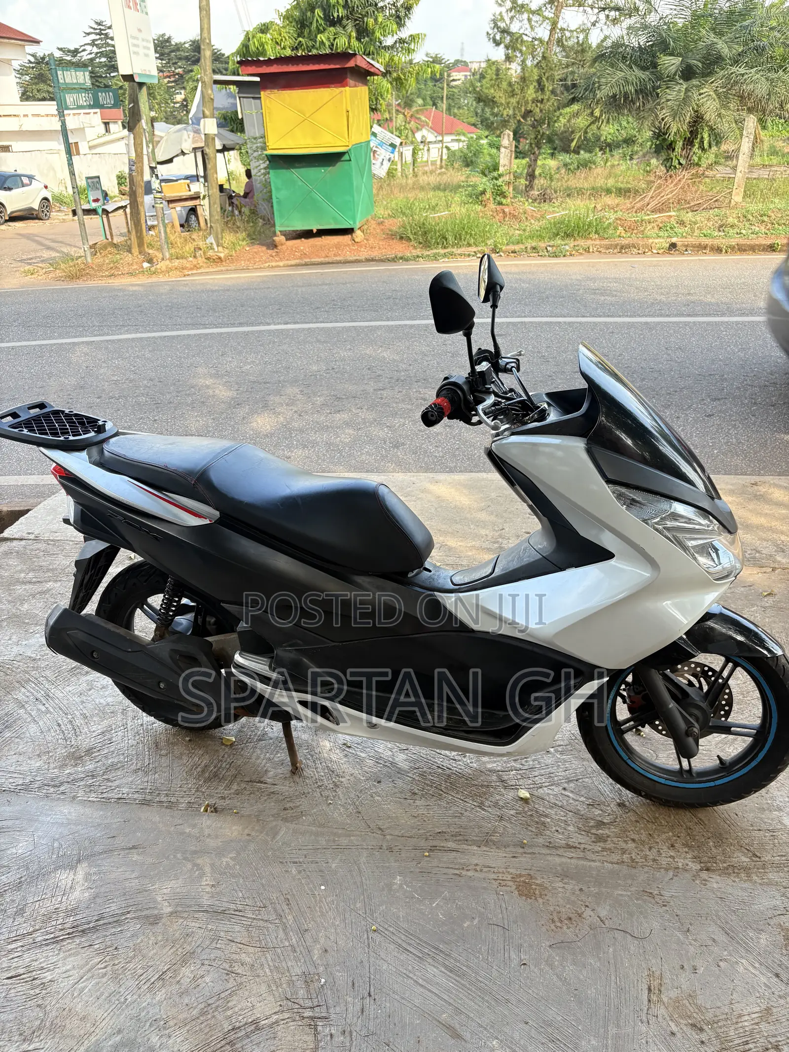 Honda 2023 White