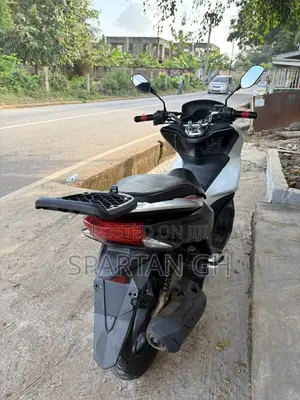 Honda 2023 White