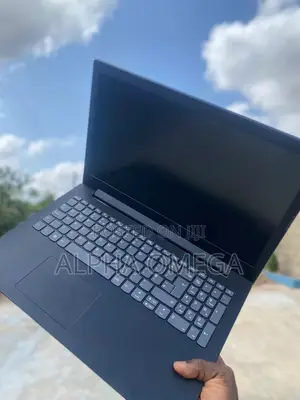 Laptop Lenovo V130 8GB SSD 256GB