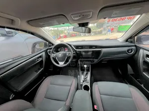 Toyota Corolla 2018 White