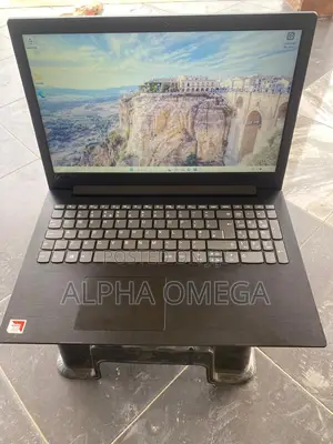 Laptop Lenovo V130 8GB SSD 256GB