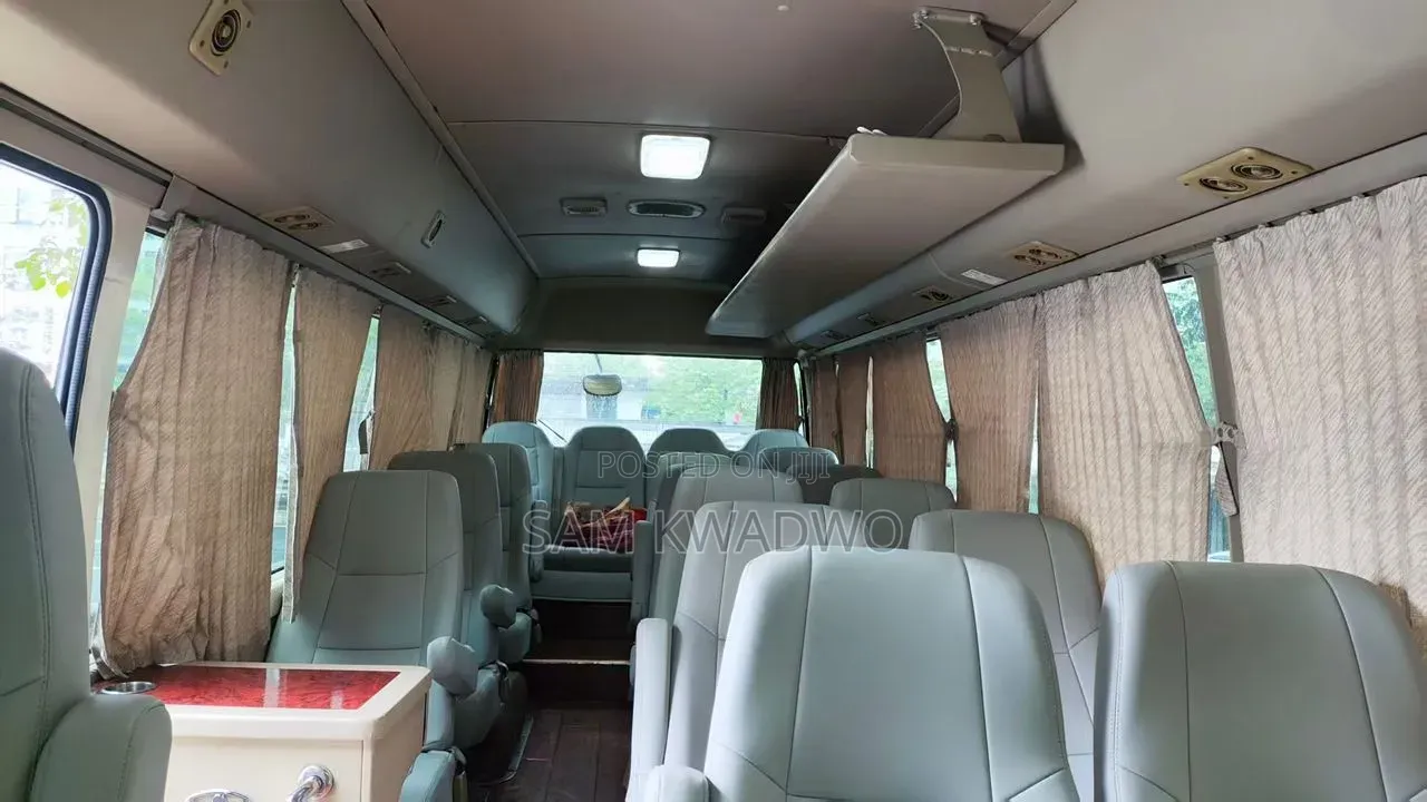 Toyota Coaster 2009 Gold