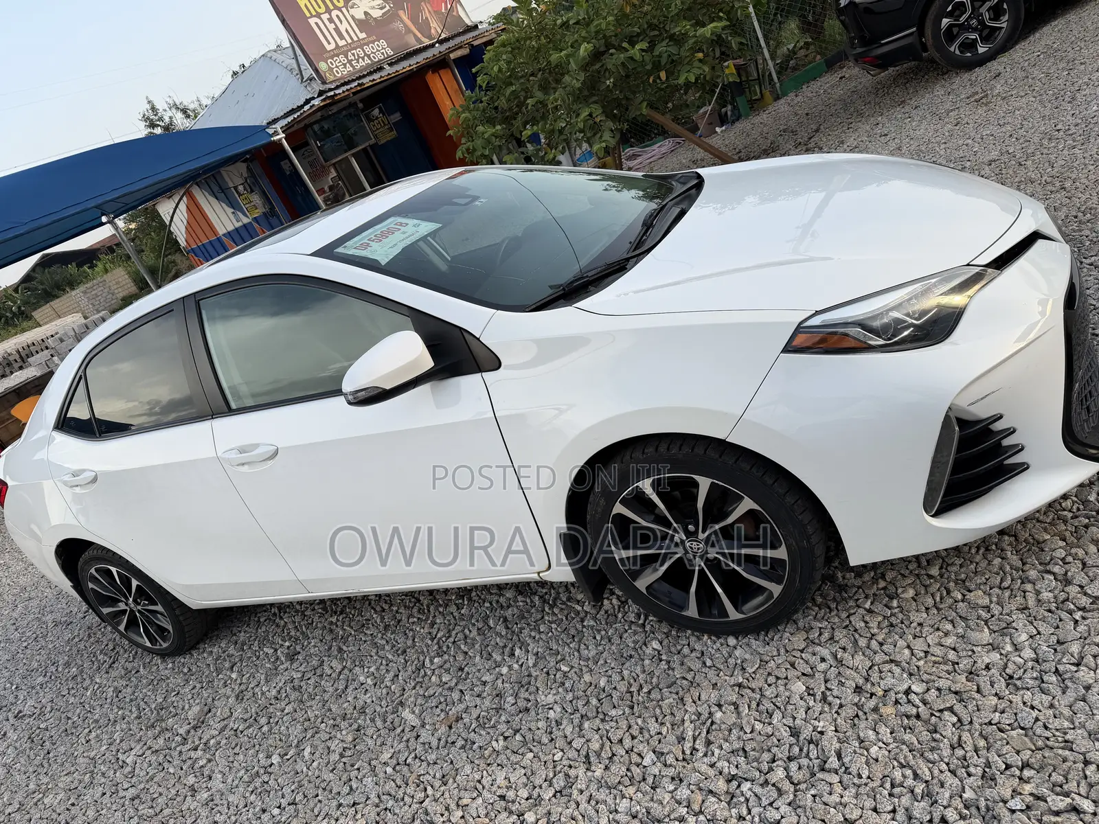 Toyota Corolla SE (1.8L 4cyl 2A) 2018 Gray