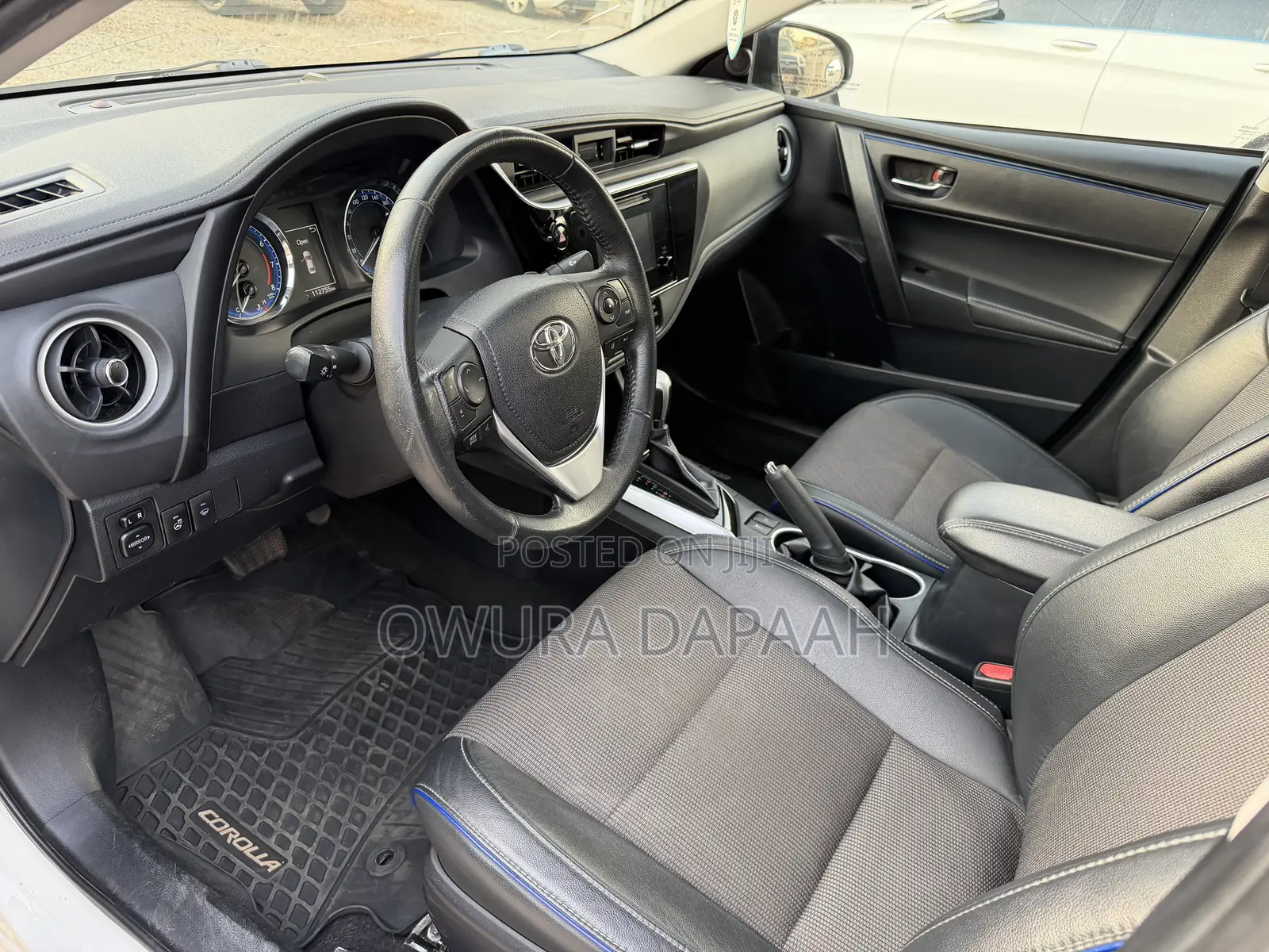 Toyota Corolla SE (1.8L 4cyl 2A) 2018 Gray