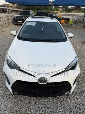 Toyota Corolla SE (1.8L 4cyl 2A) 2018 Gray