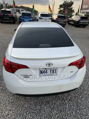 Toyota Corolla SE (1.8L 4cyl 2A) 2018 Gray