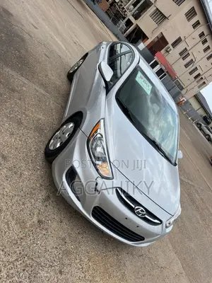 Hyundai Accent GLS 4dr Sedan (1.6L 4cyl 6A) 2015 Silver