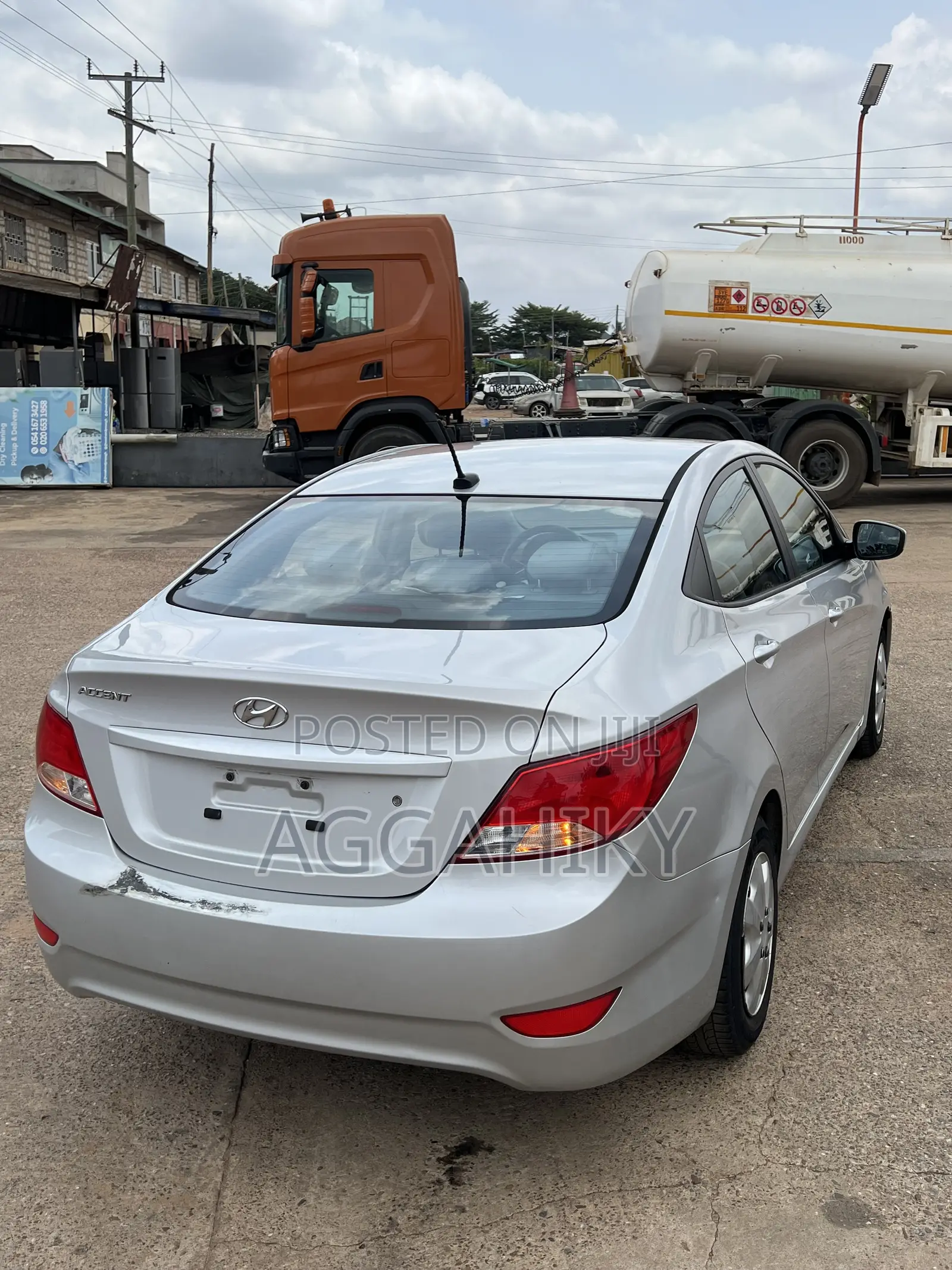 Hyundai Accent GLS 4dr Sedan (1.6L 4cyl 6A) 2015 Silver