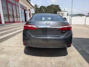 Toyota Corolla LE 4dr Sedan (1.8L 4cyl 4A) 2013 Gray