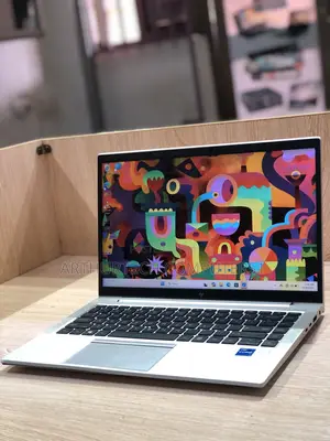 Laptop HP EliteBook 840 G8 8GB Intel Core i7 SSD 256GB