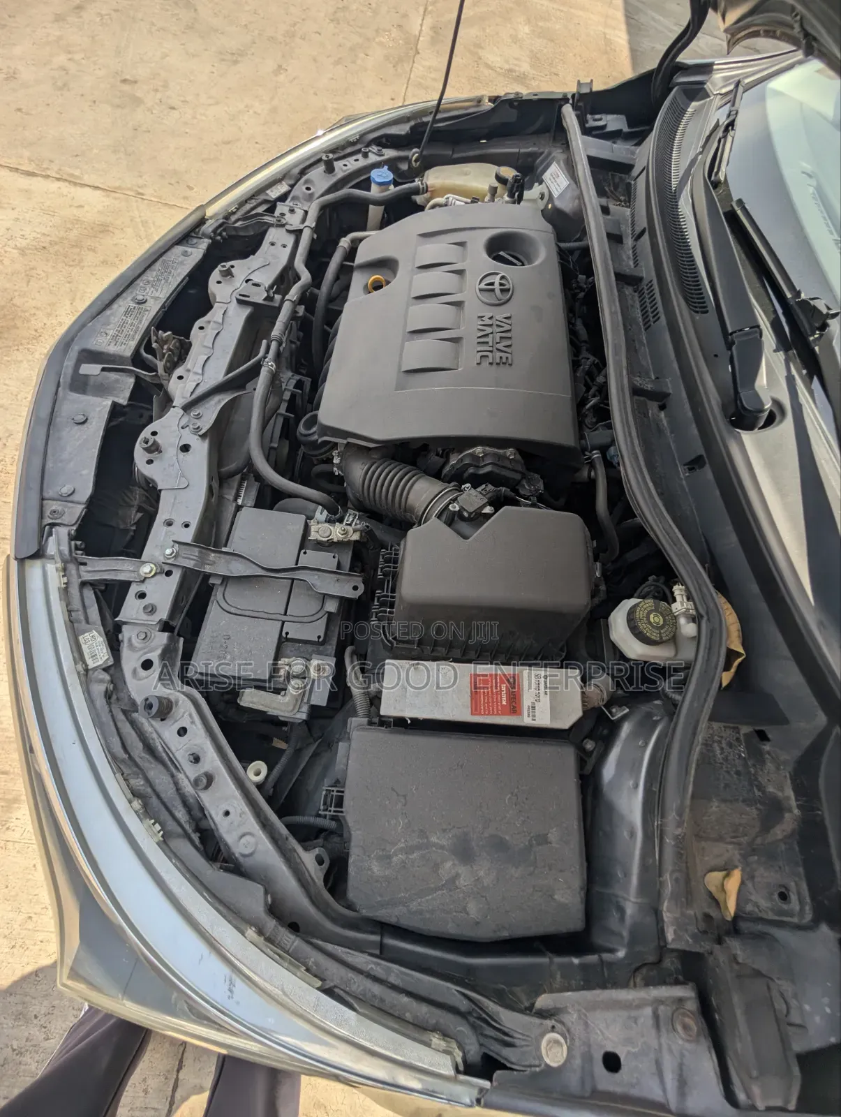 Toyota Corolla LE 4dr Sedan (1.8L 4cyl 4A) 2013 Gray
