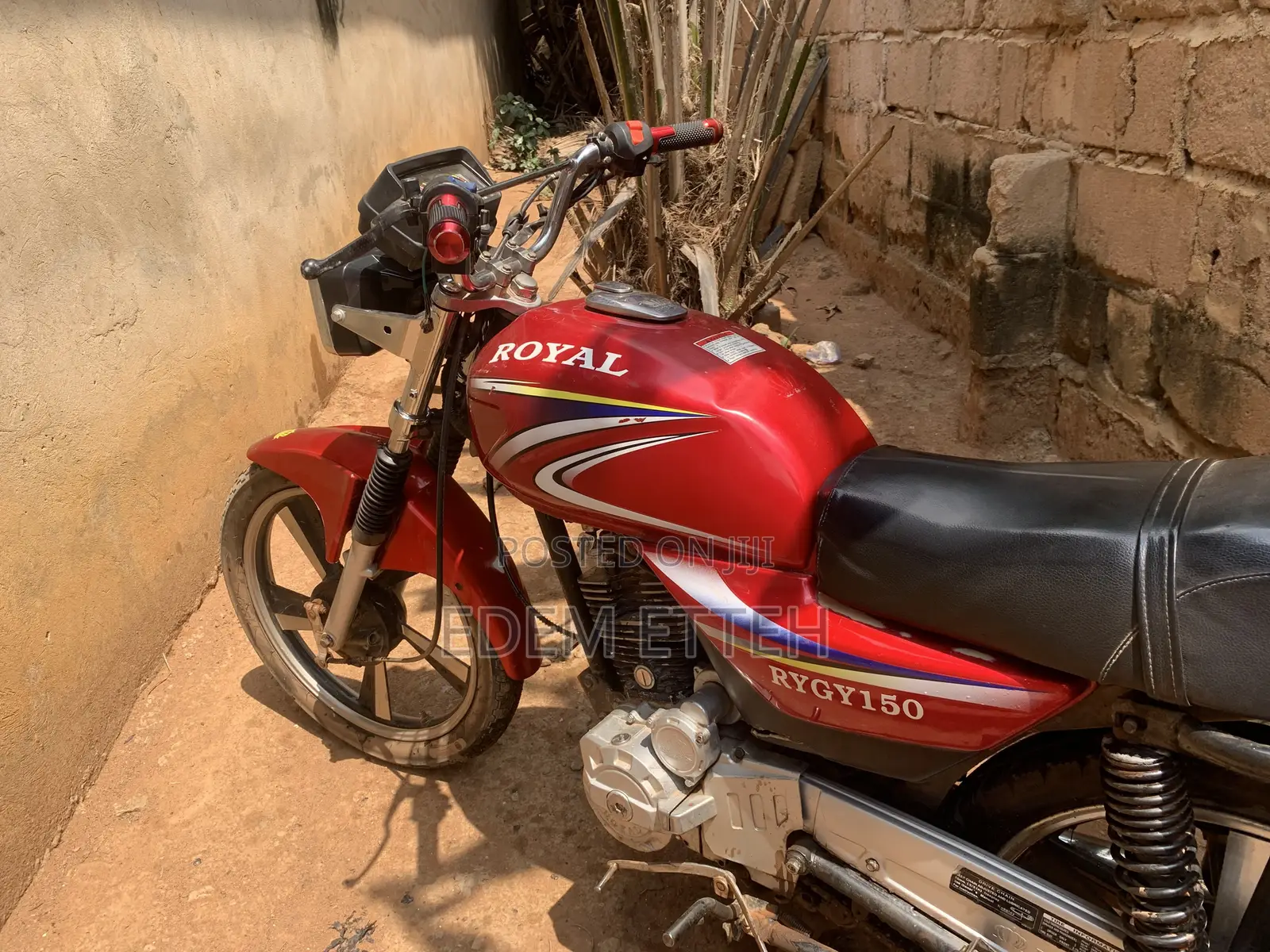 Royal RY150 2025 Red