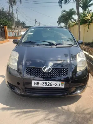Toyota Vitz 2010 Blue