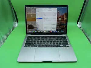 Laptop Apple MacBook Pro 2022 M2 8GB Apple M2 SSD 256GB