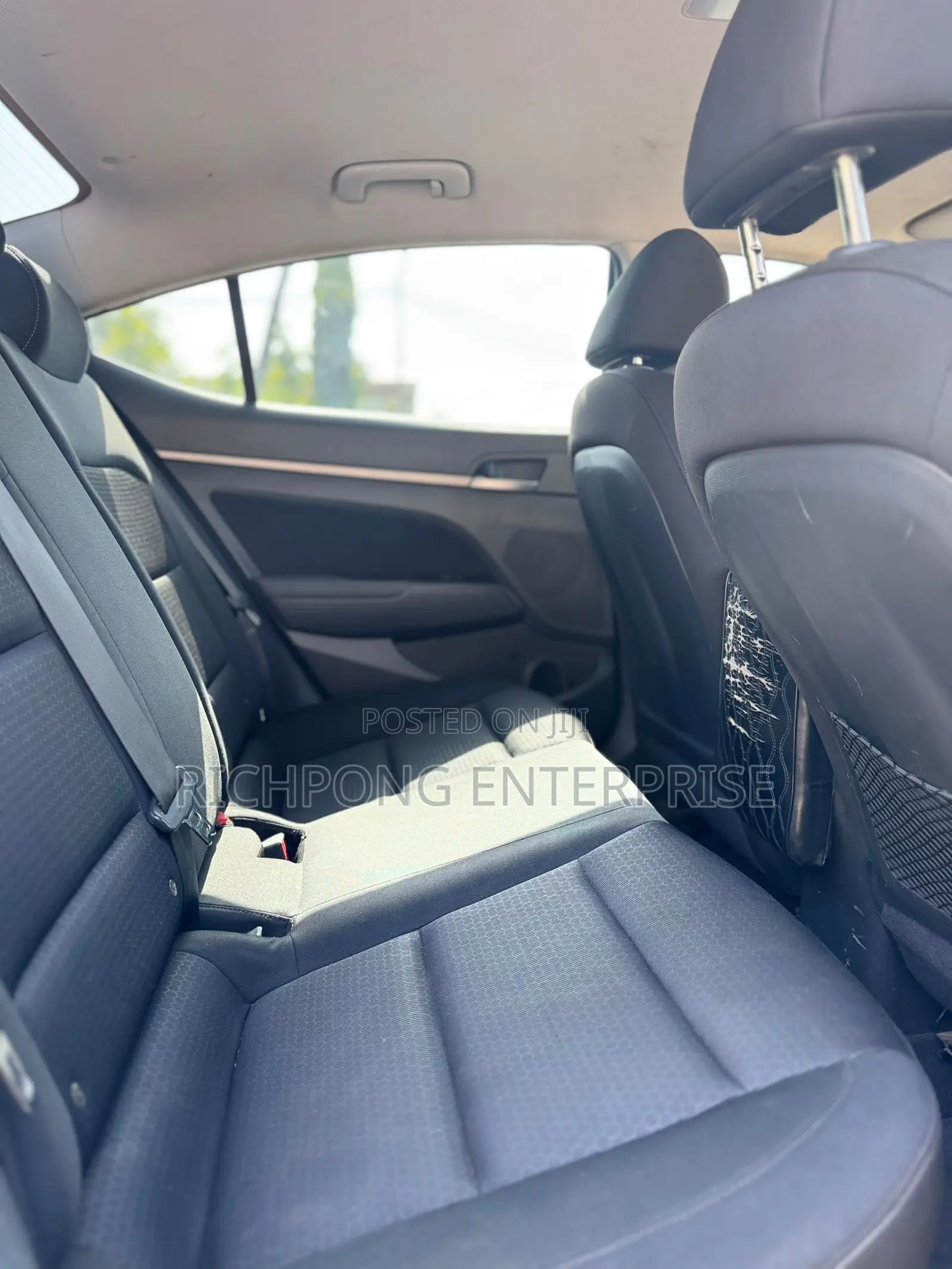 Hyundai Elantra SE Sedan FWD (2.0L 4cyl 6M) 2017 Burgundy