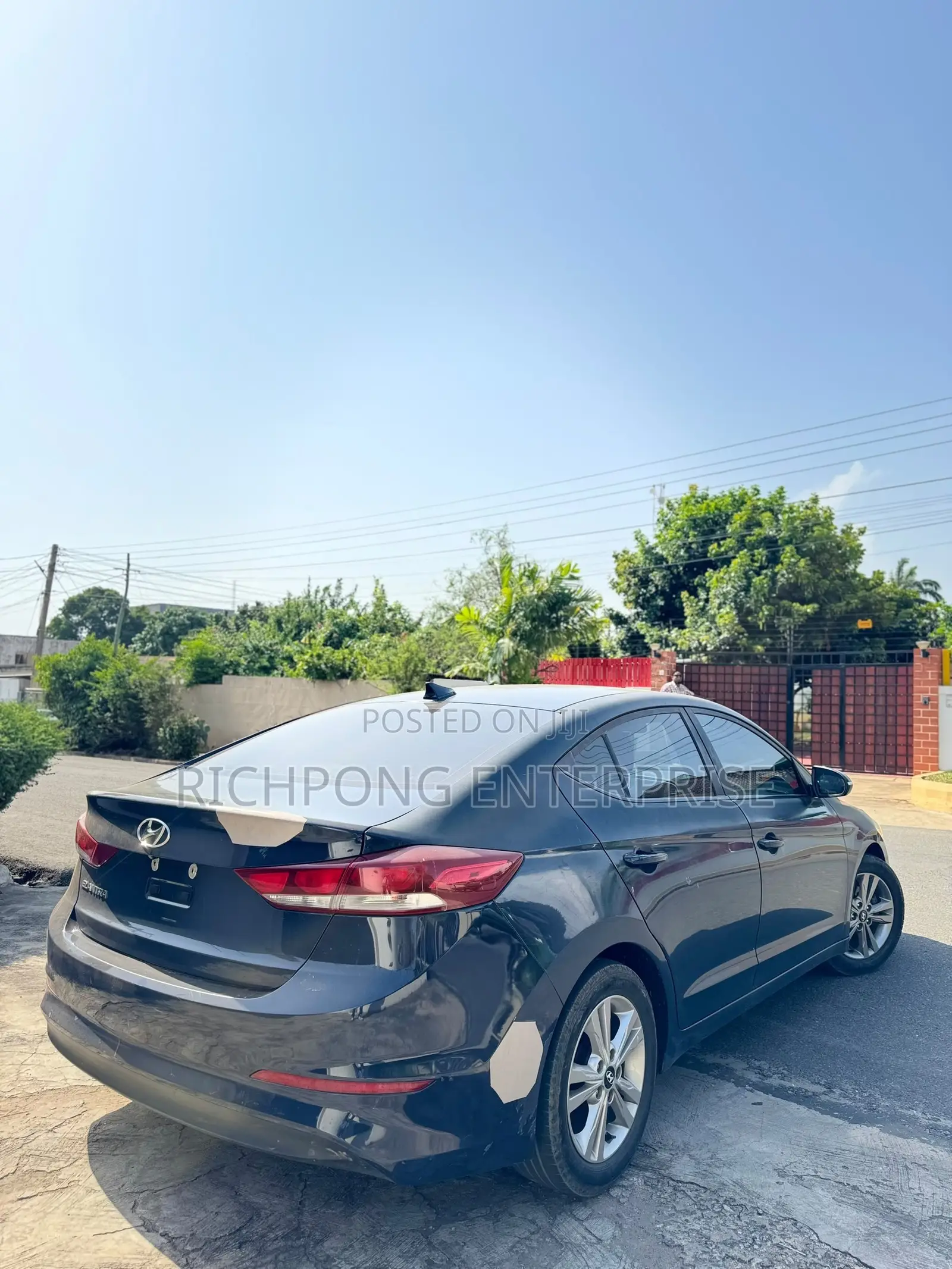 Hyundai Elantra SE Sedan FWD (2.0L 4cyl 6M) 2017 Burgundy