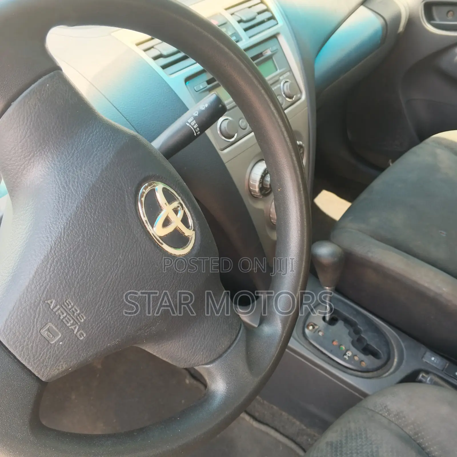 Toyota Yaris 2012 White