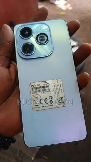 Infinix Hot 40i 128 GB Blue