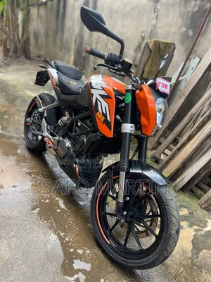 KTM Duke 125 2020 Orange