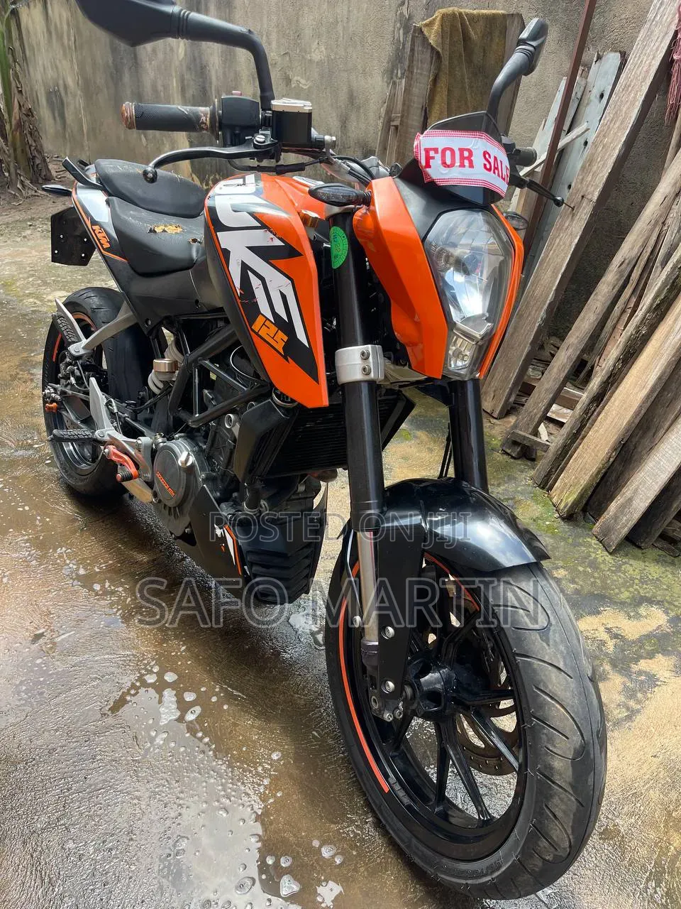 KTM Duke 125 2020 Orange