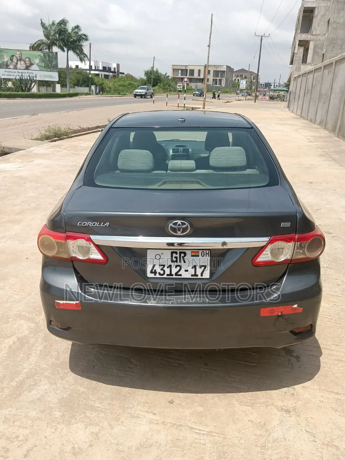 Toyota Corolla L 4-Speed Automatic 2013 Gray