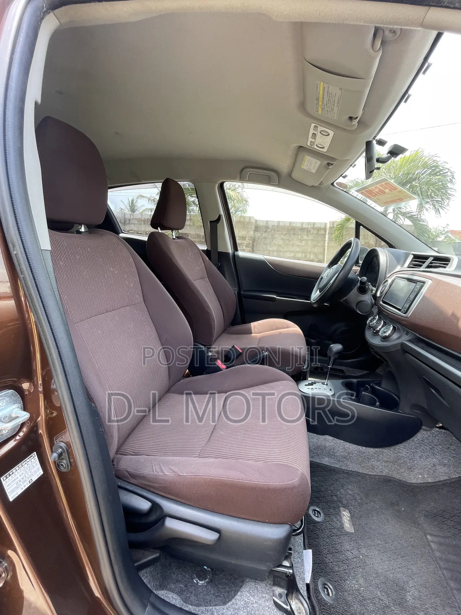 Toyota Vitz 1.5 FWD 5dr 2013 Brown