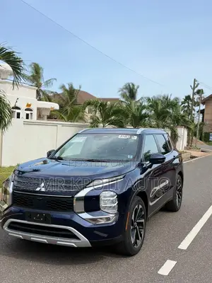 Mitsubishi Outlander 2022 Blue