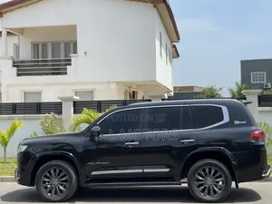 Toyota Land Cruiser 4.6 V8 VX-R 2015 Black