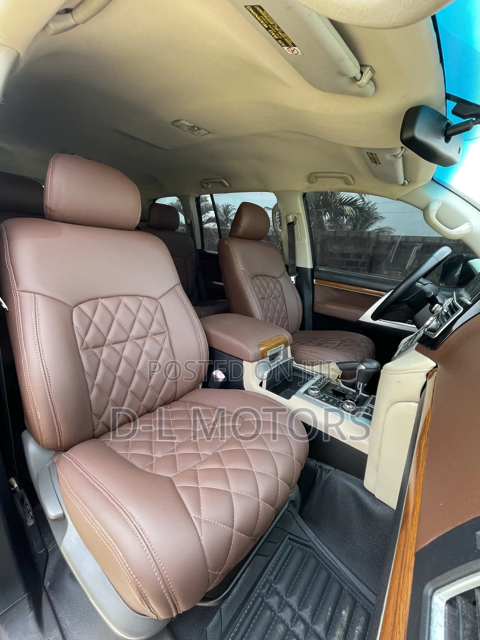 Toyota Land Cruiser 4.6 V8 VX-R 2015 Black