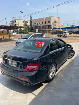 Mercedes-Benz C300 Sport 4Matic Sedan AWD (3.5L 6cyl 7A) 2013 Black