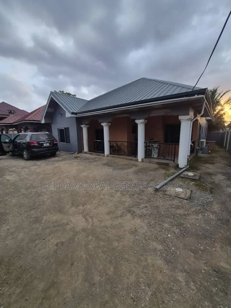 3bdrm House in Sefdard Properties, Amasaman for rent
