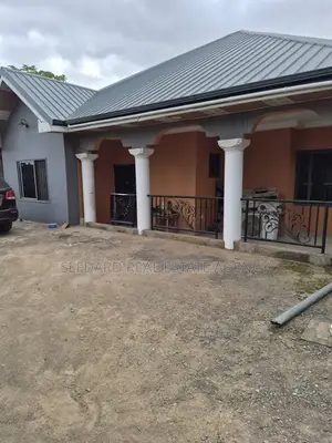 3bdrm House in Sefdard Properties, Amasaman for rent