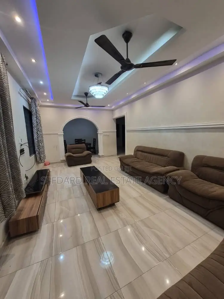 3bdrm House in Sefdard Properties, Amasaman for rent