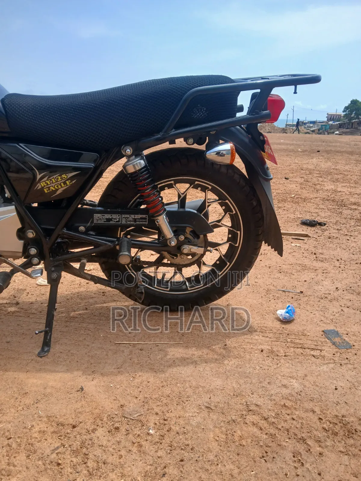 New Royal RY125 2025 Black