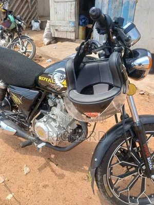 New Royal RY125 2025 Black