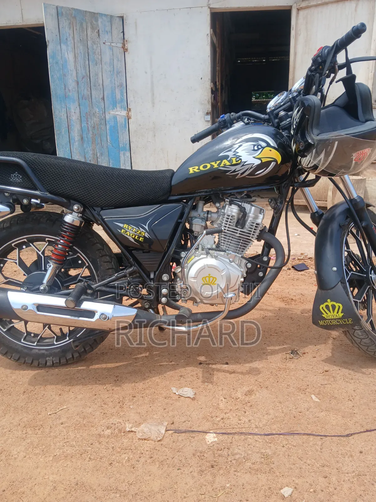 New Royal RY125 2025 Black