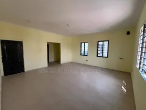 2bdrm Apartment in Inusah, Trade Fair for rent