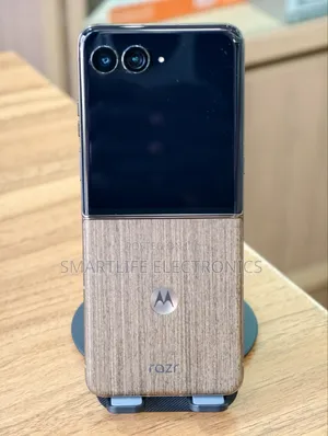 New Motorola Razr 70 Ultra 512 GB